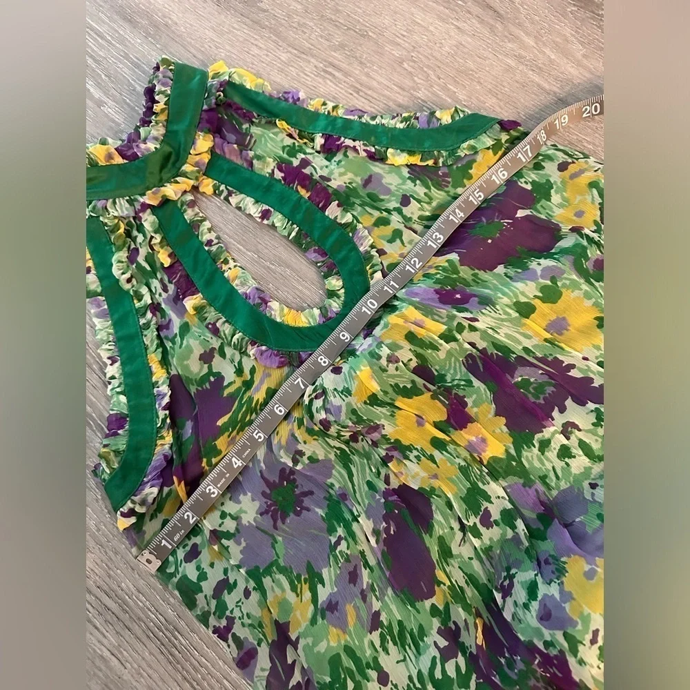 True Couture Floral Halter Top, size Small, EUC - Picture 6 of 12